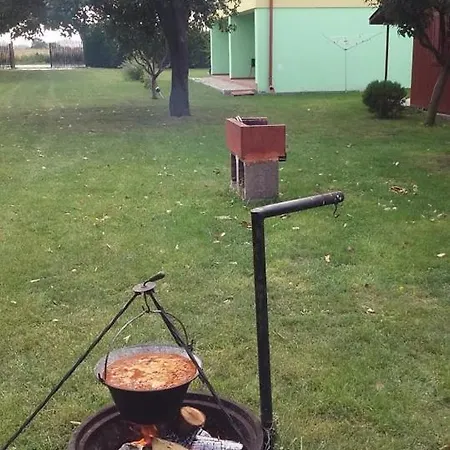 A Pod Starým Orechom - Camp Kemp *