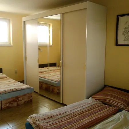 A Pod Starým Orechom - Camp * Veľký Meder