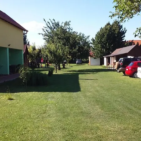 A Pod Starým Orechom - Camp