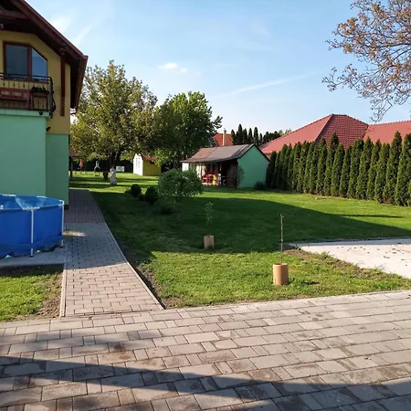 A Pod Starym Orechom - Camp * Velky Meder